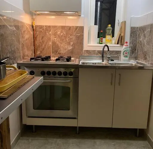 Location For One Person Апартаменты