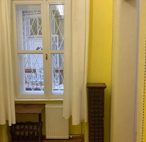 Location For One Person Apartamento Budapest