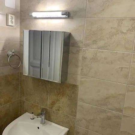 Location For One Person Apartamento